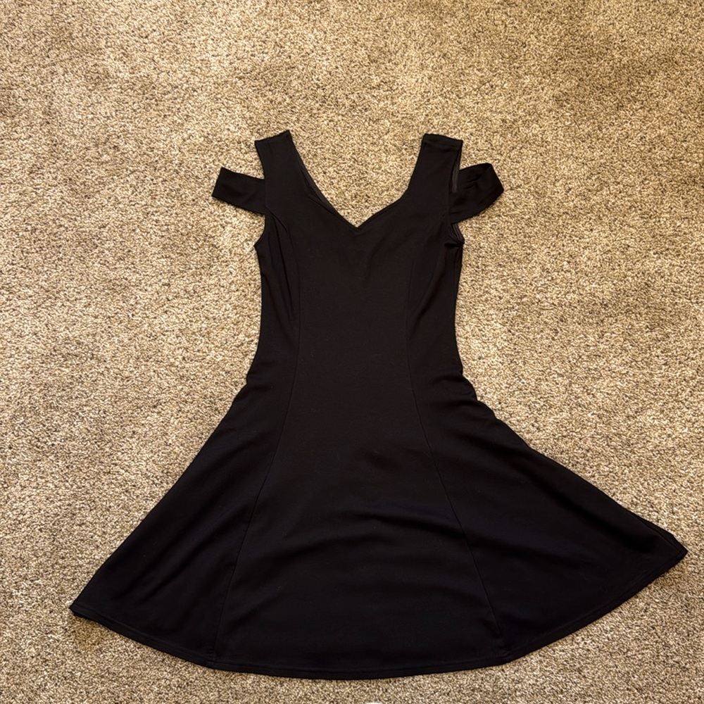Cross Sleeve Black Dress